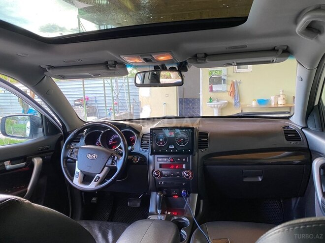 Kia Sorento-11