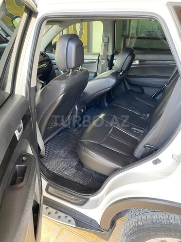 Kia Sorento-14