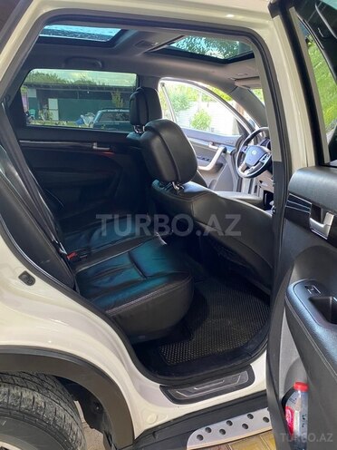 Kia Sorento-18