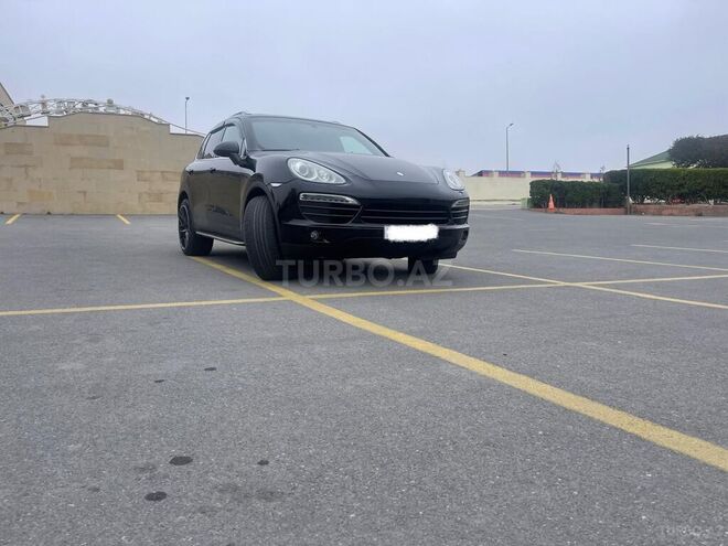 Porsche Cayenne-1