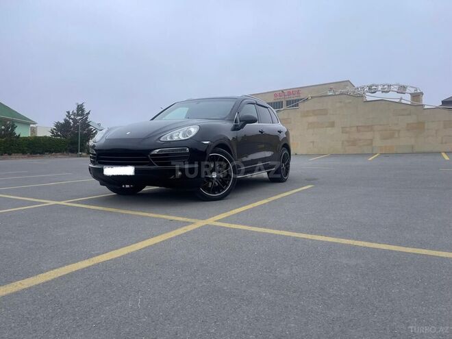 Porsche Cayenne-4