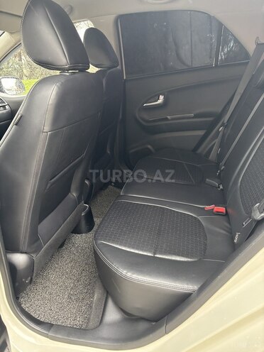 Kia Picanto-7