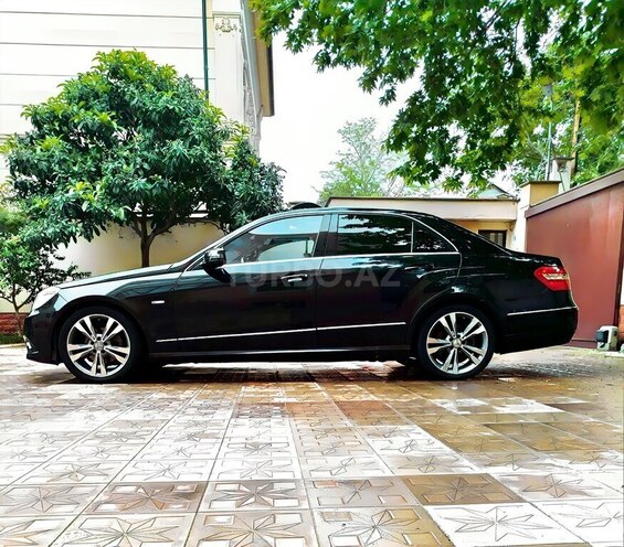 Mercedes E 220-6