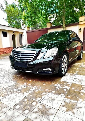 Mercedes E 220-4