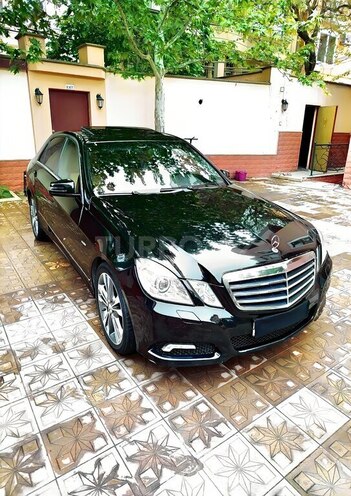 Mercedes E 220-3