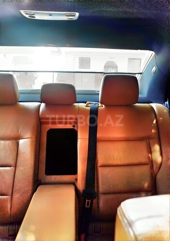 Mercedes E 220-10