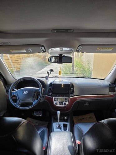 Hyundai Santa Fe-17