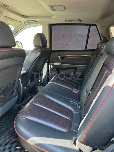 Hyundai Santa Fe-21