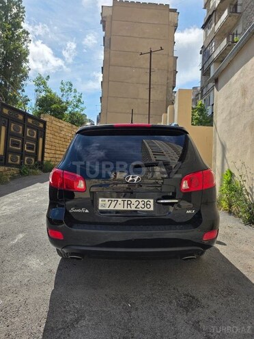 Hyundai Santa Fe-10