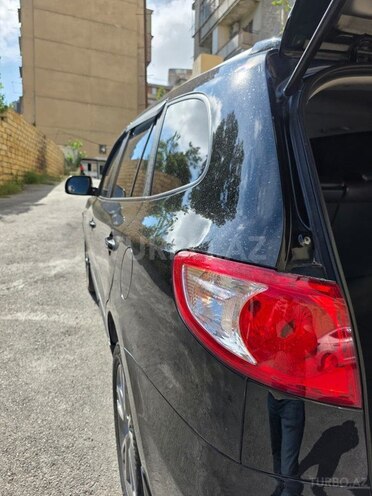 Hyundai Santa Fe-11