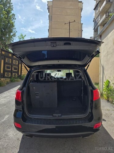 Hyundai Santa Fe-18