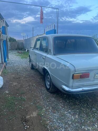 LADA (VAZ) 21011-2