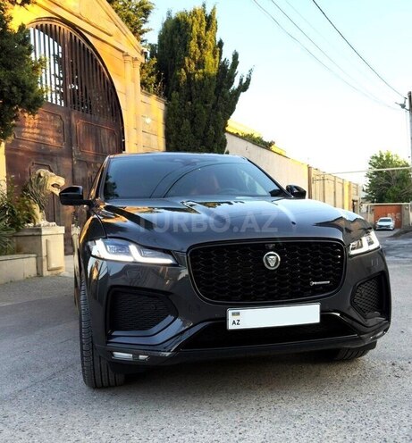 Jaguar F-Pace-2