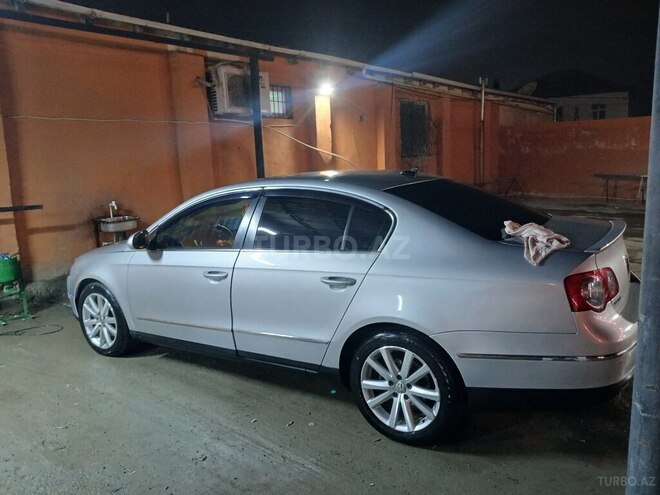 Volkswagen Passat-2
