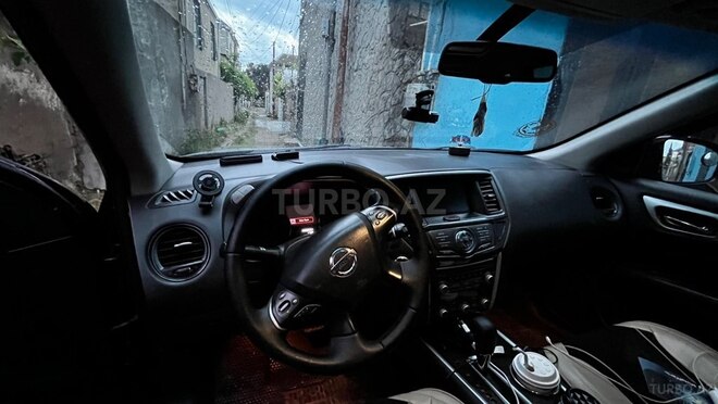 Nissan Pathfinder-3