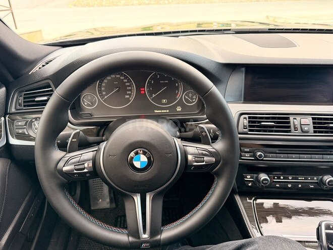BMW 528-9