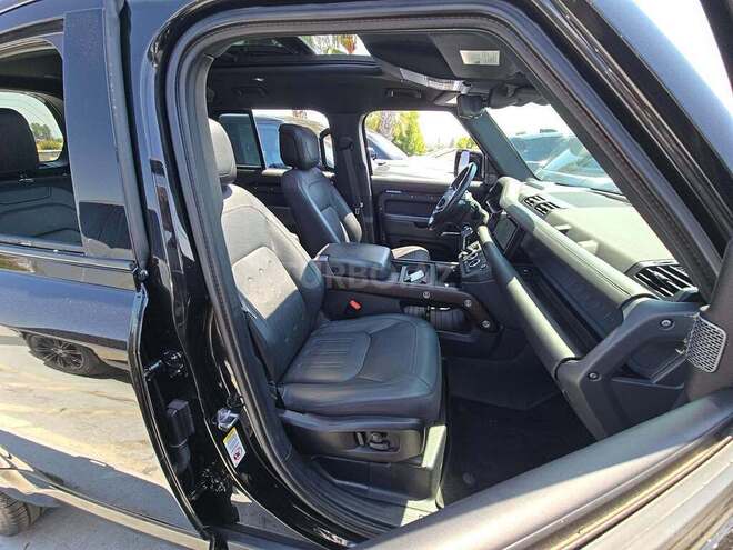 Land Rover Defender-11