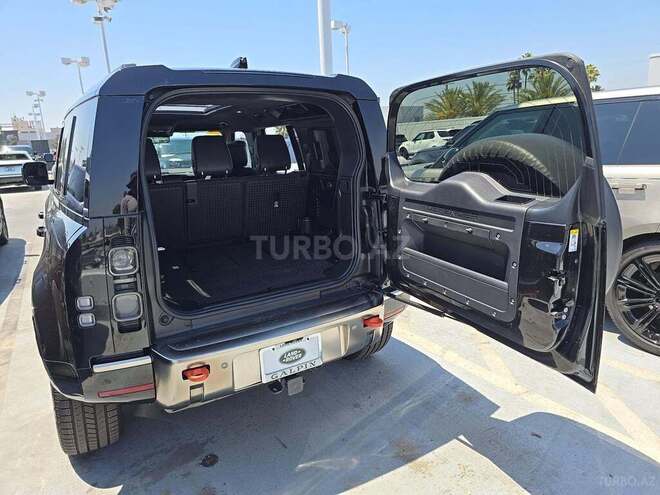 Land Rover Defender-5