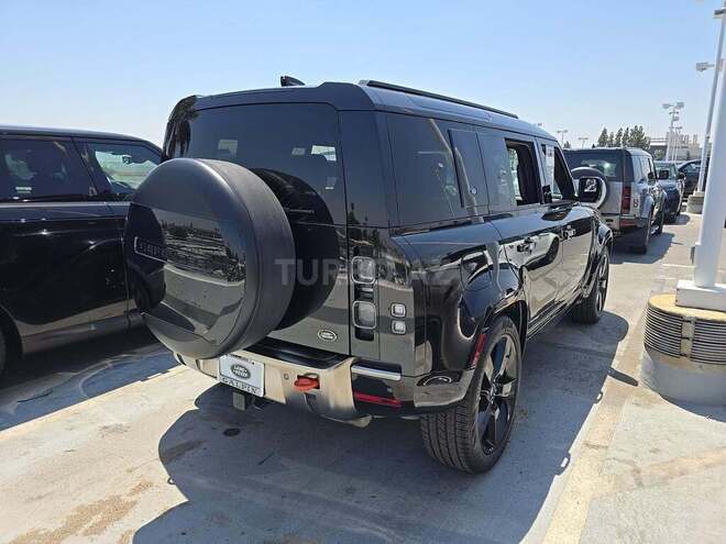 Land Rover Defender-4