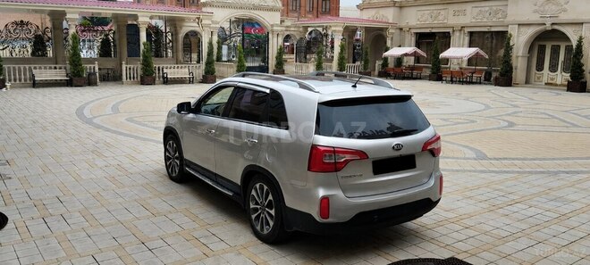 Kia Sorento-2