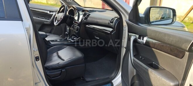 Kia Sorento-9