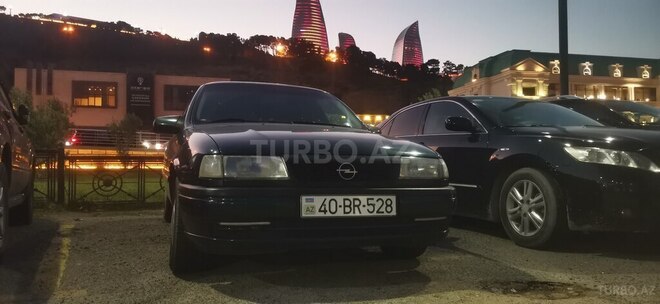Opel Vectra-10