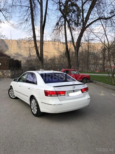 Hyundai Sonata-2