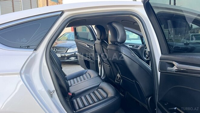 Ford Fusion (North America)-3