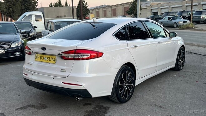 Ford Fusion (North America)-16