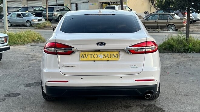 Ford Fusion (North America)-17