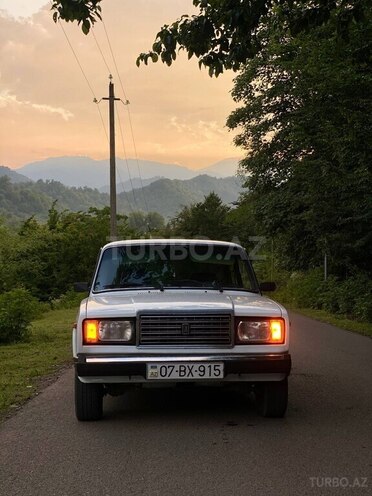 LADA (VAZ) 2107-2