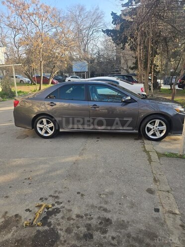 Toyota Camry-3