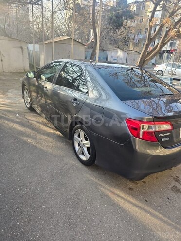 Toyota Camry-8
