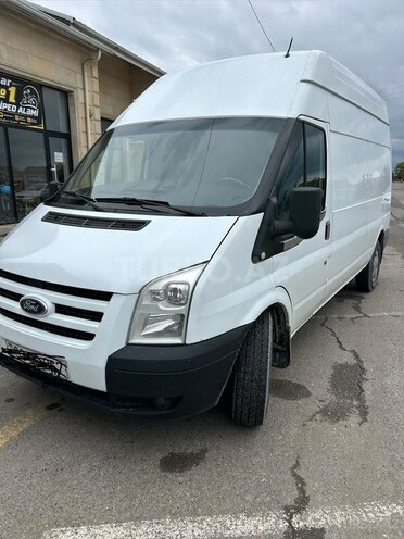 Ford Transit-1