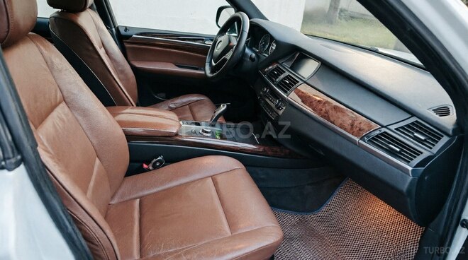 BMW X5-7