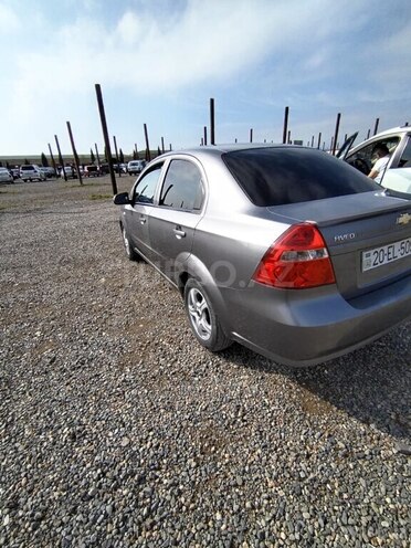 Chevrolet Aveo-4