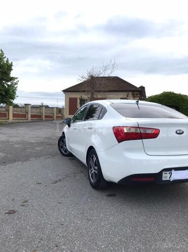 Kia Rio-10