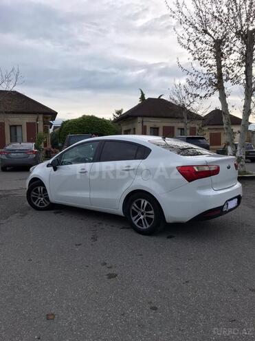 Kia Rio-11