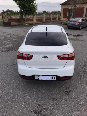 Kia Rio-13