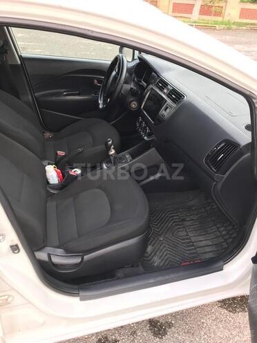 Kia Rio-8