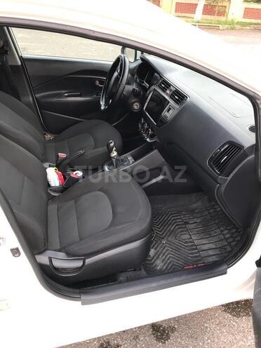 Kia Rio-7