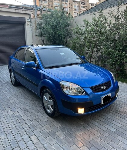 Kia Rio-1