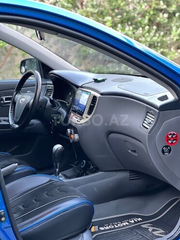 Kia Rio-14