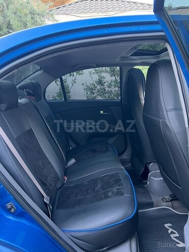 Kia Rio-16