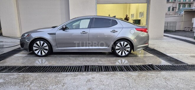 Kia Optima-13