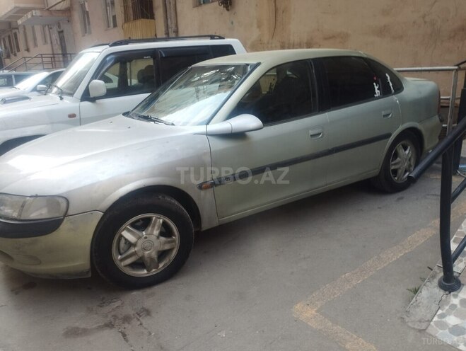 Opel Vectra-3