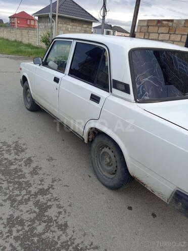LADA (VAZ) 2107-2