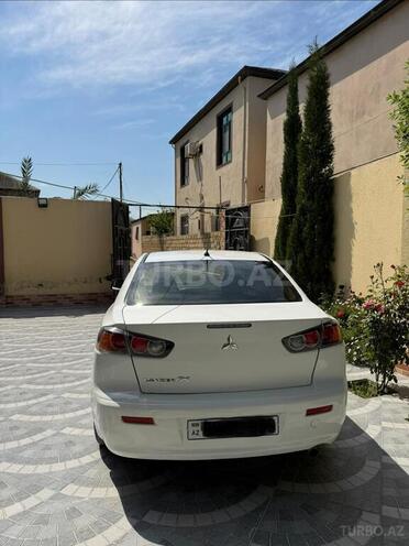Mitsubishi Lancer-4