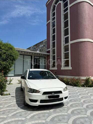 Mitsubishi Lancer-1