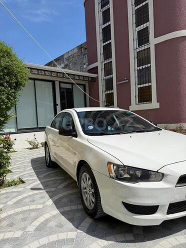 Mitsubishi Lancer-2